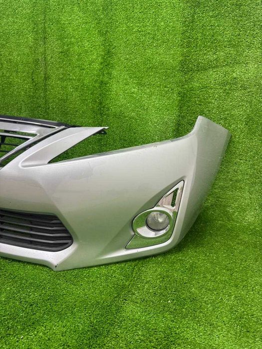 Бампер передний на Toyota Camry 50