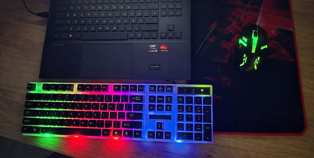 Set  Tastatură şi Mouse G21B - Iluminat RGB