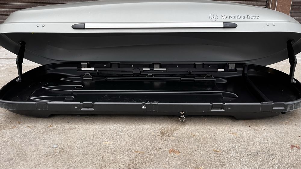 Багажник/куфар/бокс за мерцедес Оригинален