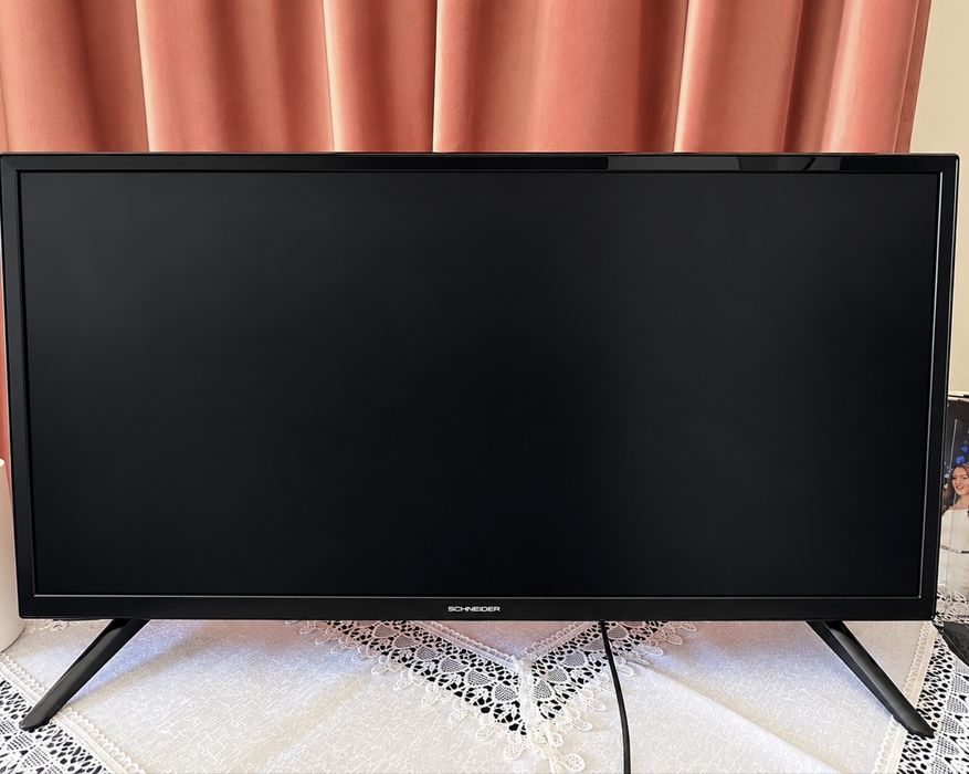 Televizor Led folosit la mana a doua