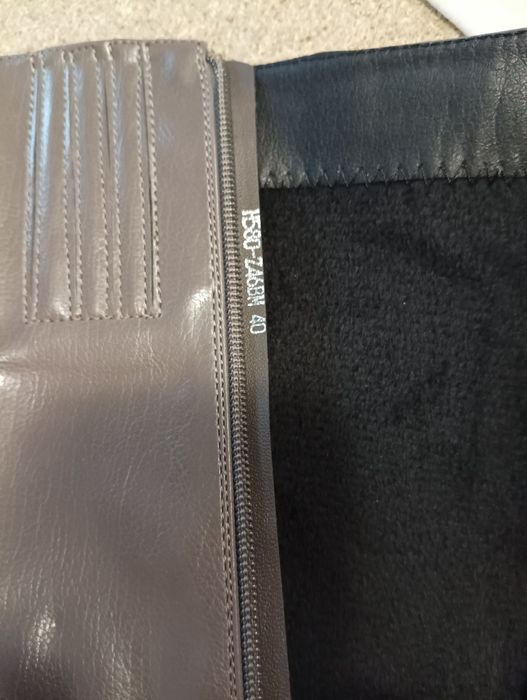 Сапоги женские ,новые,стильные разм 40/39