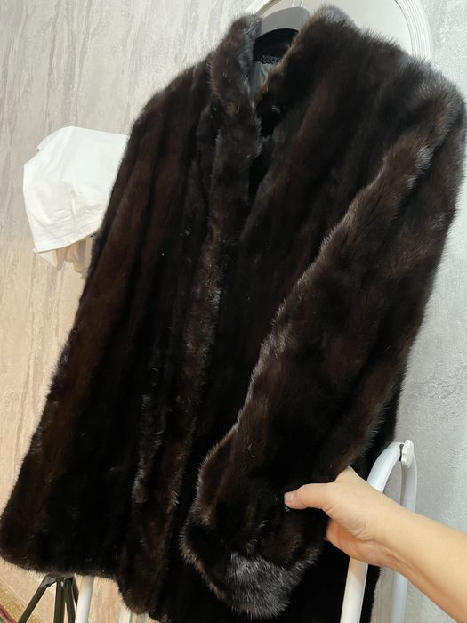 Продам шубу норковую