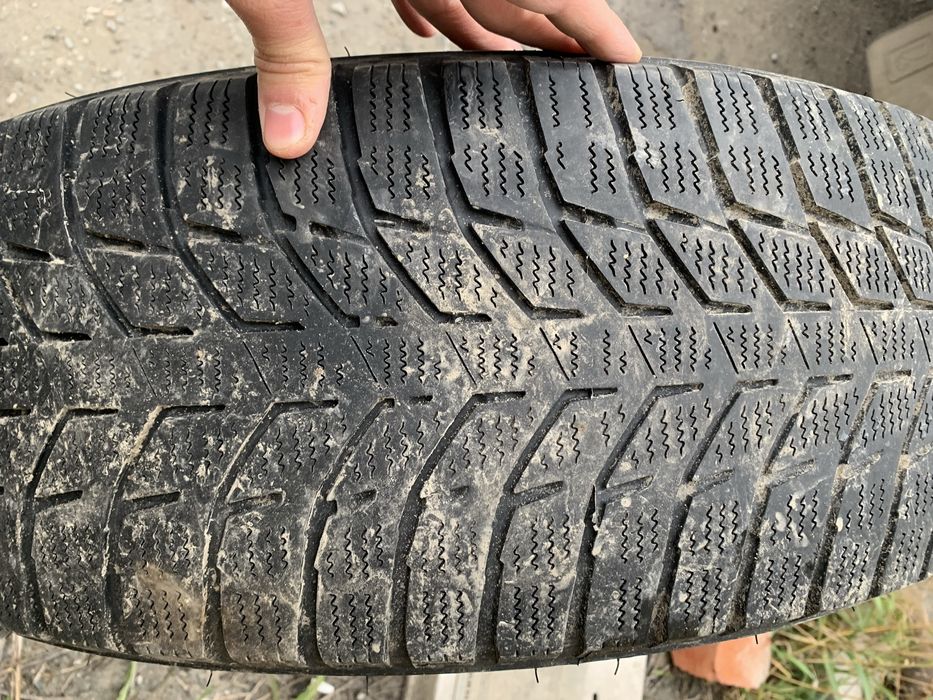 Продам шины шипы и липа