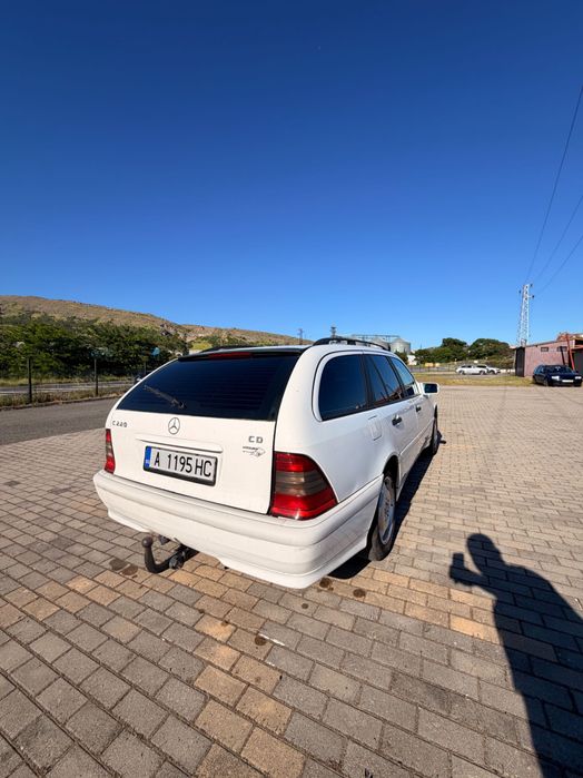 Мерцедес c220 cdi