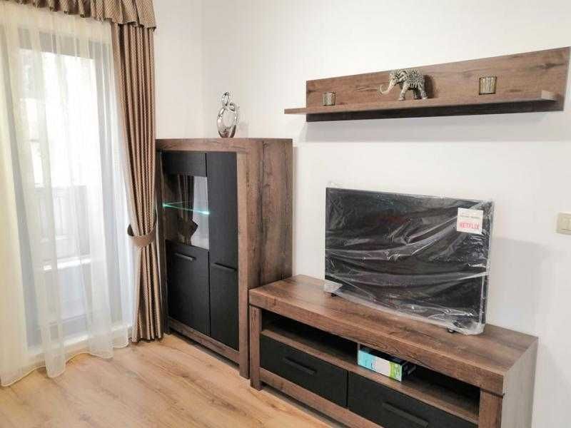 С ключ в офиса!  Тристаен апартамент в центъра на града!