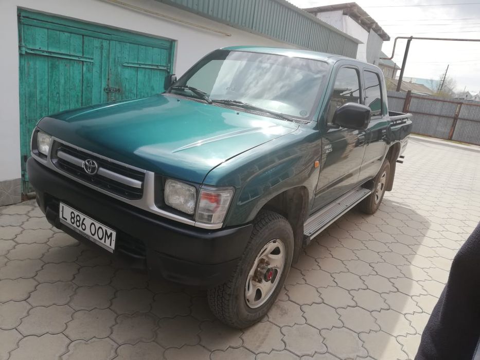 Toyota Hilux N6.