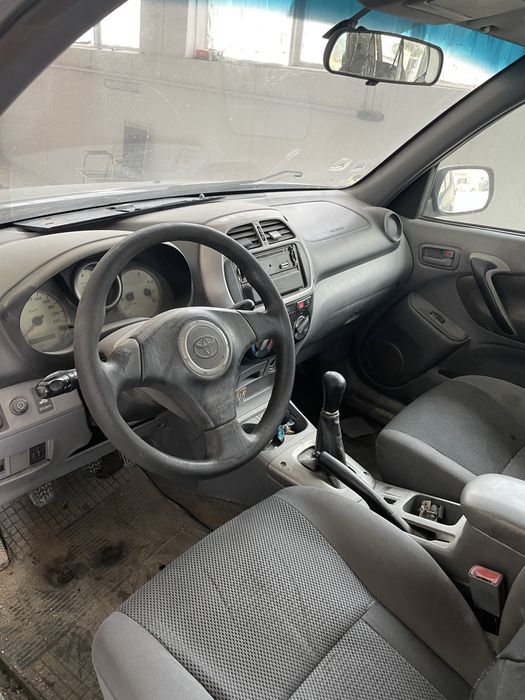 Toyota rav4 2.0vvti цяла