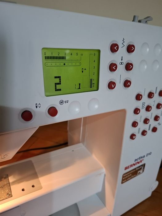Mașină de cusut Bernina Activa 210 marcă Elvețiană