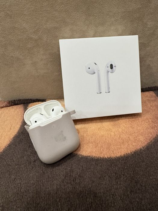 Наушники Airpods