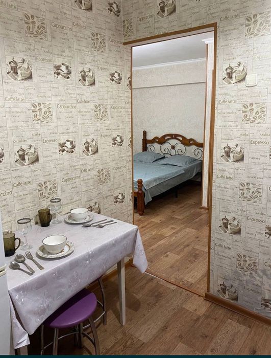 Посуточно,Юбиляр