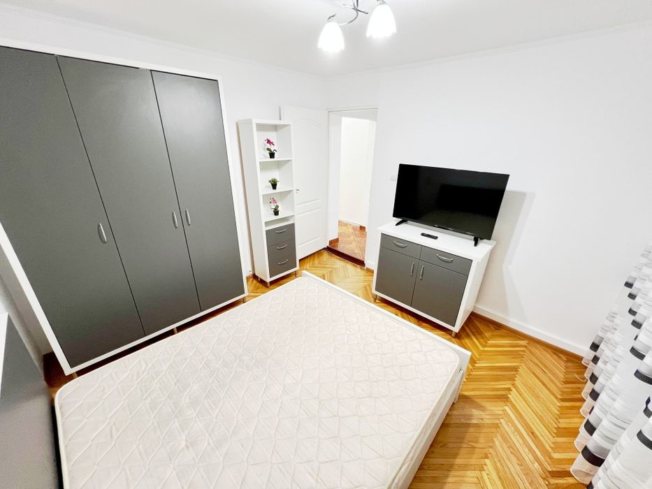 Închiriez apartament 2 camere în Zalău, Brădet, etaj 1, cu loc de parc