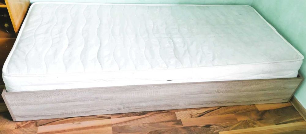 4 бр. рамки за легло за матрак (82/190)