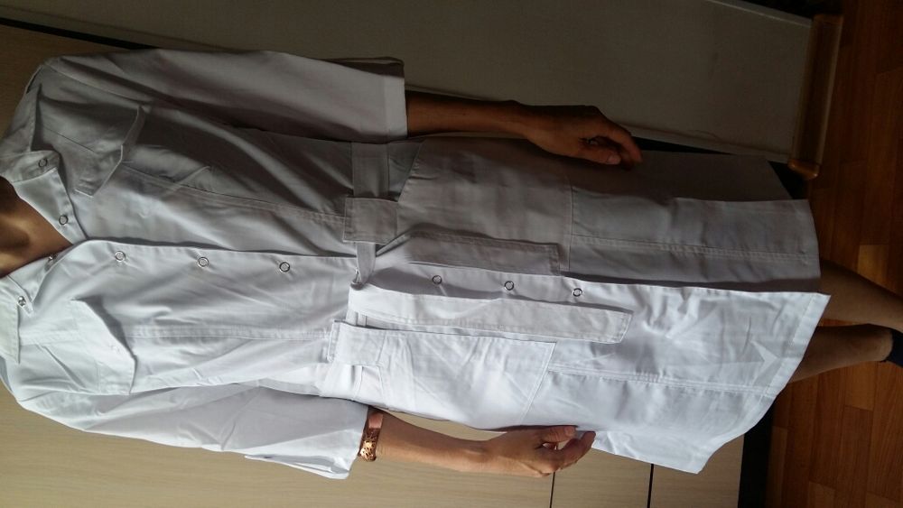 Женский медицинский халат