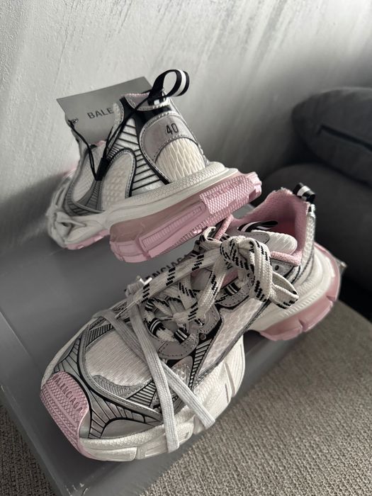Чисто нови обувки Balenciaga, модел ЗXL, размер 40