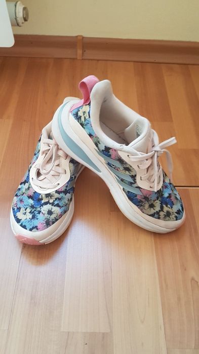 Adidas маратонки