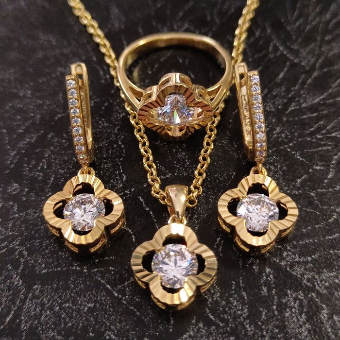 Муассанит серебро с золочением