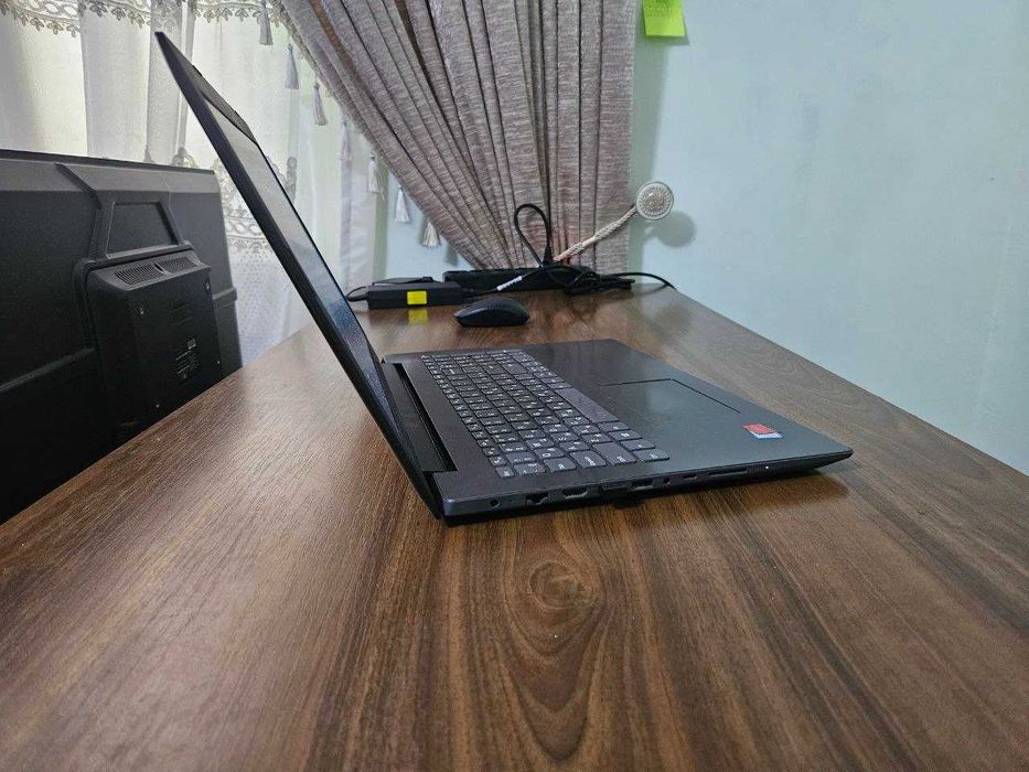 Продаю ноутбук Lenovo