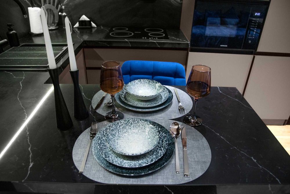 Суточно премиум квартира в центре NestONE Shahar markazida lux xonadon