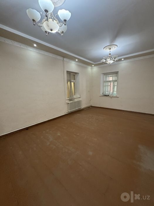 4 сотки 8 комнат можно на 2 семьи. Гагарина