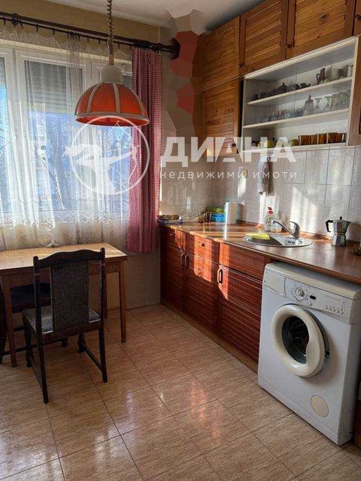 Продава се Тристаен апартамент в Пловдив, Център - 110 кв.м за 1955 €/кв.м - Снимка #6