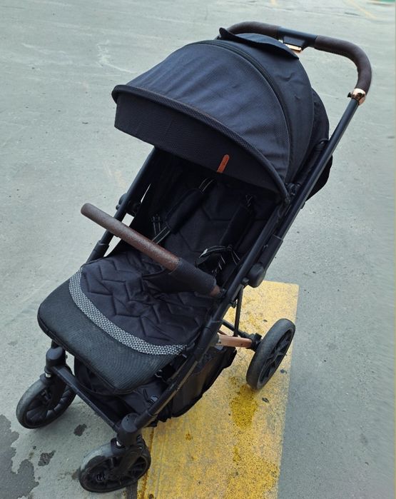 Коляска прогулочная