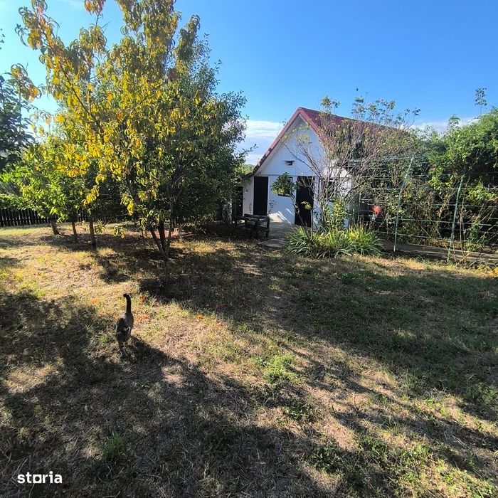 Vila 5 camere, teren 1070 mp, relizata in regie proprie