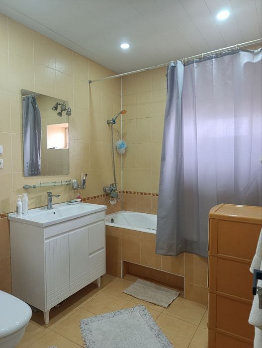 Ул Садик Азимова ( ориентир новостройка Инфинити)