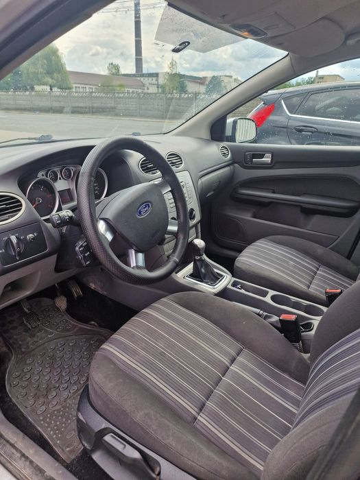Ford Focus 2008 diesel, 2.012 € — imagine 4