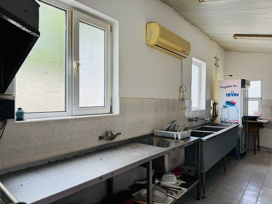 Продава се Хотел в Харманли - 544 кв.м за 589 €/кв.м - Снимка #3