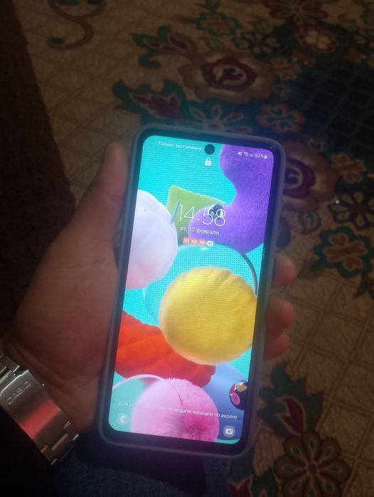 Телефон самсунг а51