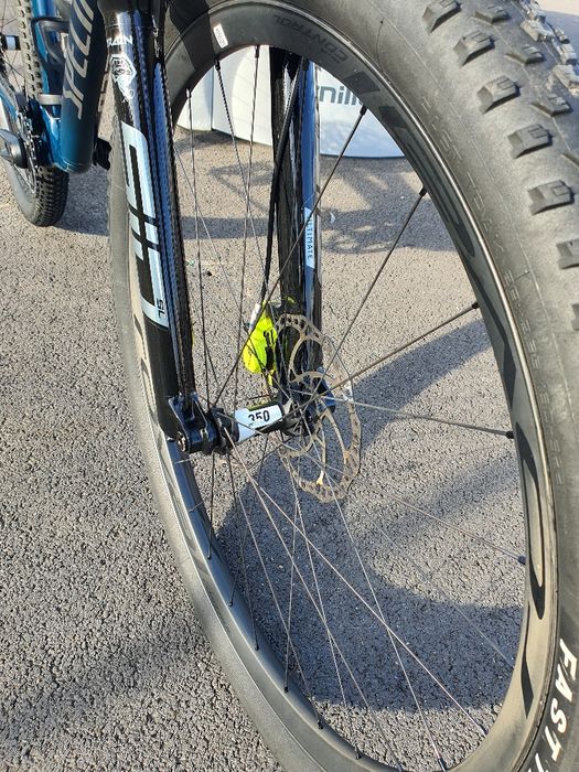 Specialized Epic World Cup Pro 2024 L acte