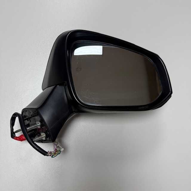 Зеркало на Toyota RAV4