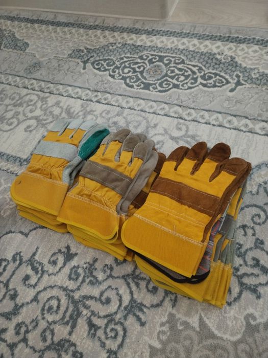 Продаётся спец перчатки