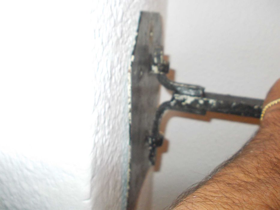 suport colivie pasari sau Tv cu tub de 37 cm si Tv de 37 si 55 cm