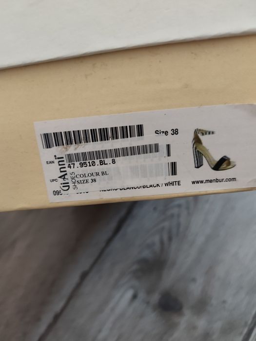 Дамски сандали 38 Menbur от GiAnni