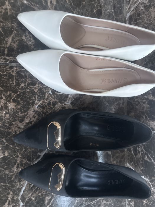 Туфли сатылады (Продаю туфли)