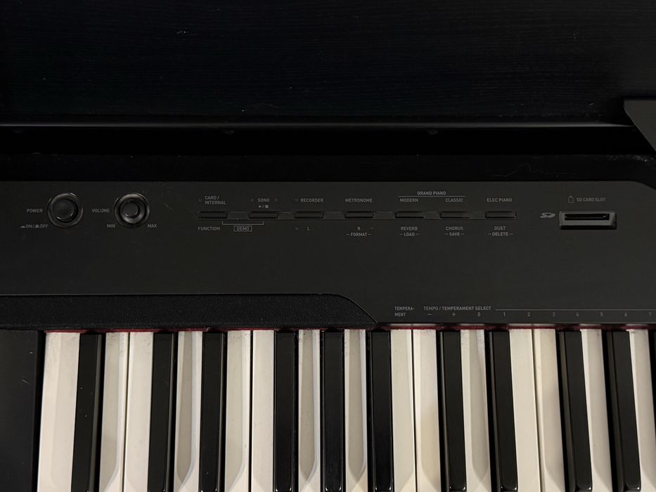 Цифровое пианино Casio Privia PX-830