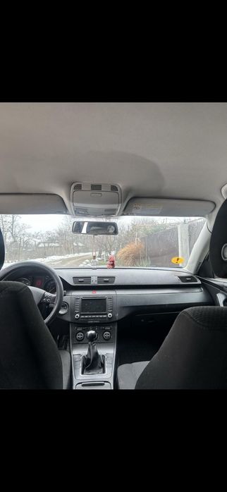 Vand sau schimb cu duba Passat B6