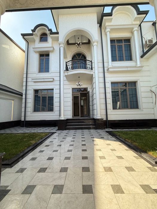 Срочно Продаётся новый Евро-Дом циалковиский 4-соток 3-уровень 7-комн