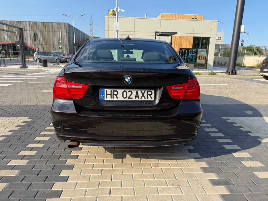 BMW Seria 3 2011 — imagine 4