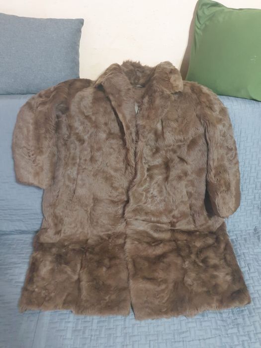 Haina de dama, din blana de vizon, maro deschis