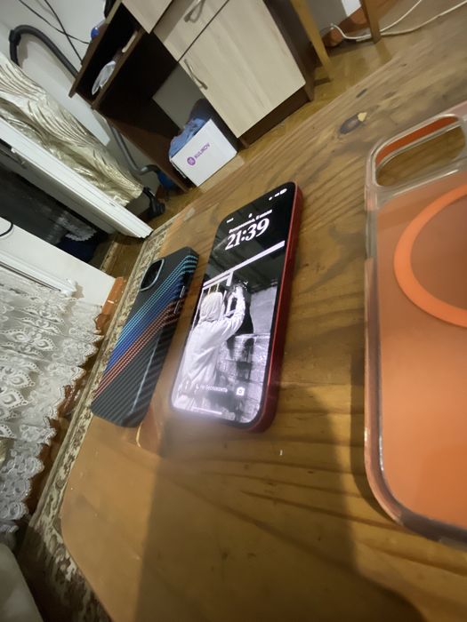 Продается Iphone 13
