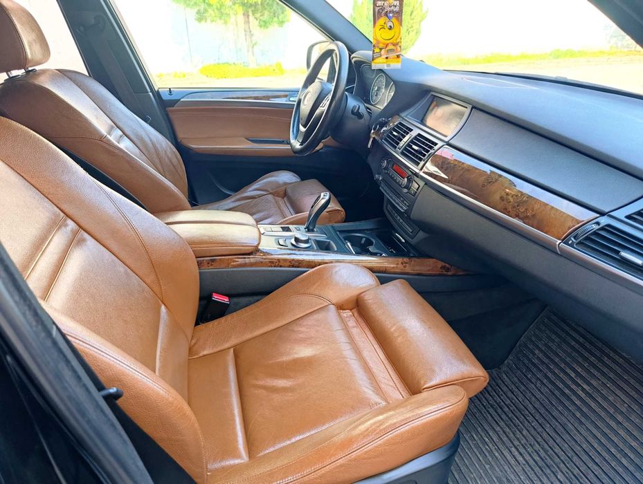 Автомобил BMV X5 E70