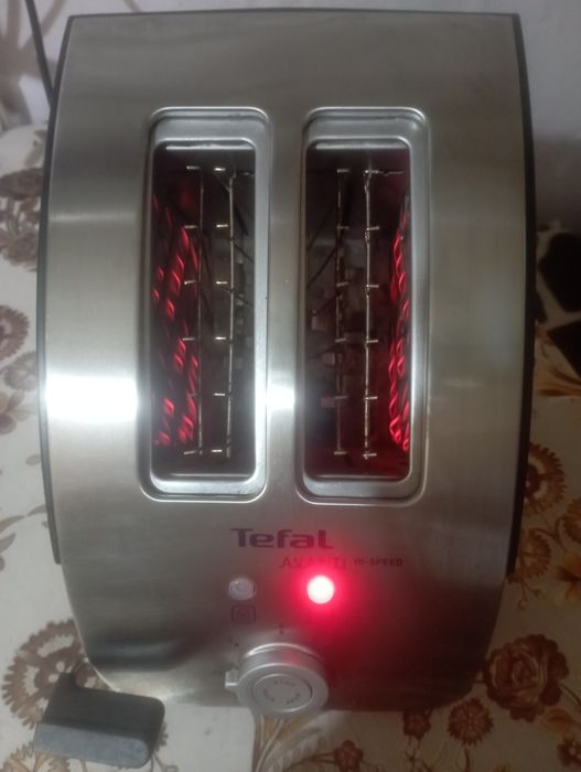 Продам монитор,тостор,плойки