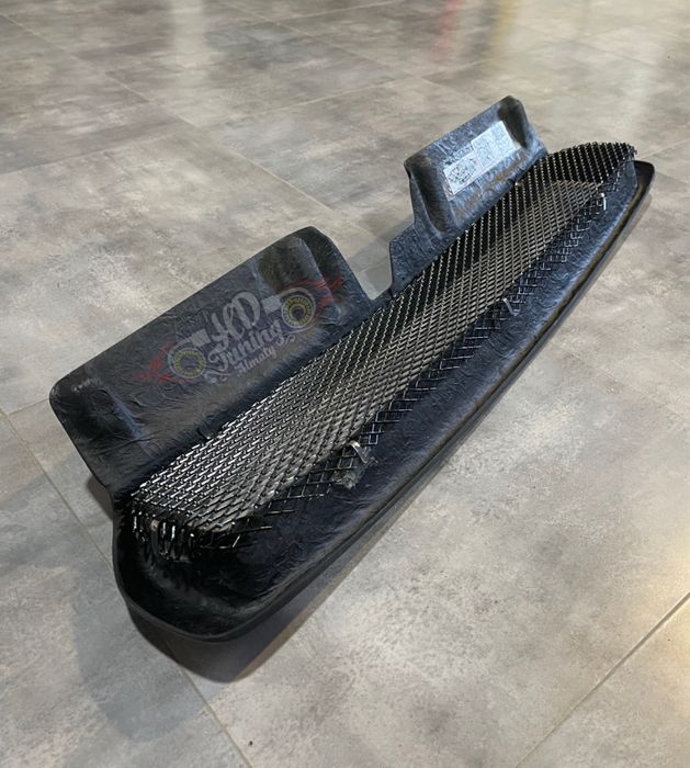 Решетка радиатора STI Subaru Outback BG/BD