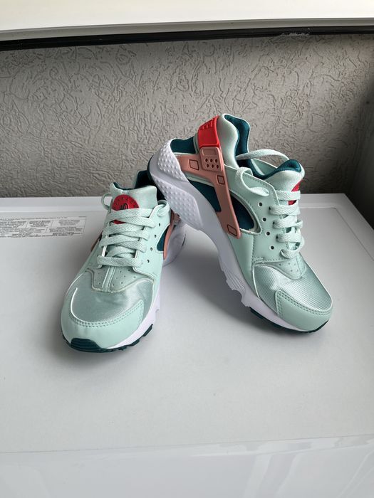 Дамски оригинални маратонки