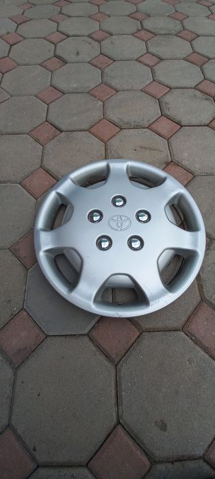 Колпаки камри 10