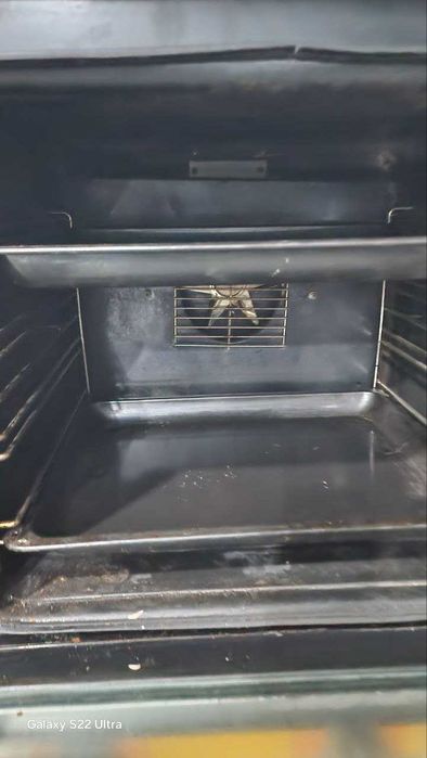 Духовка электрическая с конвекцией