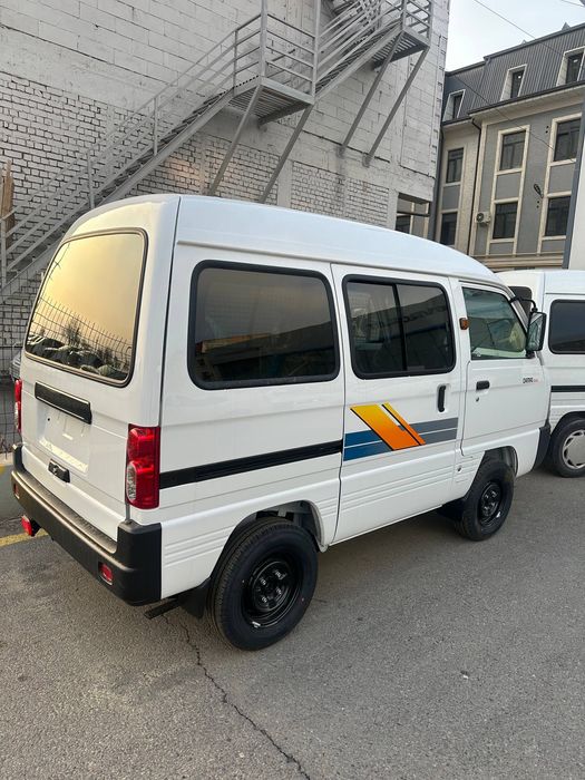 Chevrolet Damas Labo Kombi Van