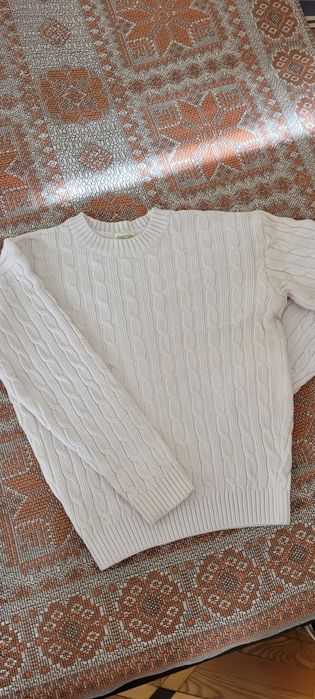 Джемпер unisex,подойдет и для мальчиков и для девочек.